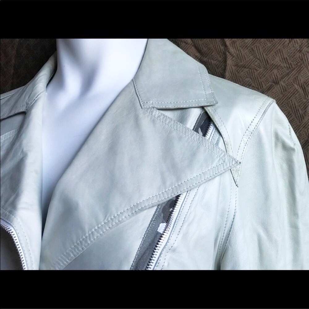 Giles Grey Leather Cropped Moto - Picture 8 of 11